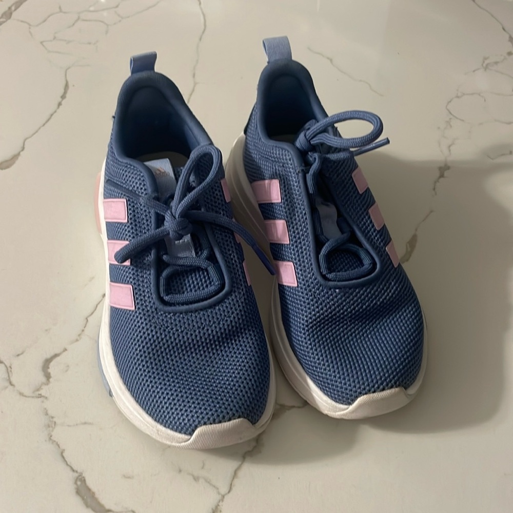 Girls adidas cloudfoam tennis shoe size 12